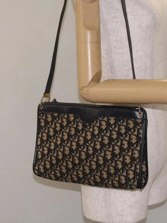 Christian Dior Trotter Canvas Shoulder Bag Navy Gold Auth BA3029 - Picture 15 of 16